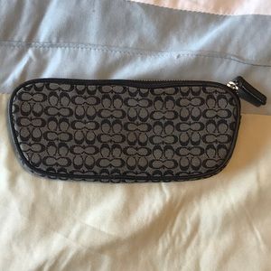 Coach sunglasses / glasses case